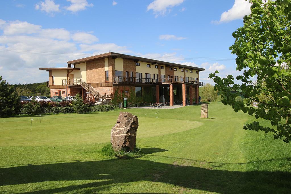 Hotel Areal Botanika Unhošť Esterno foto