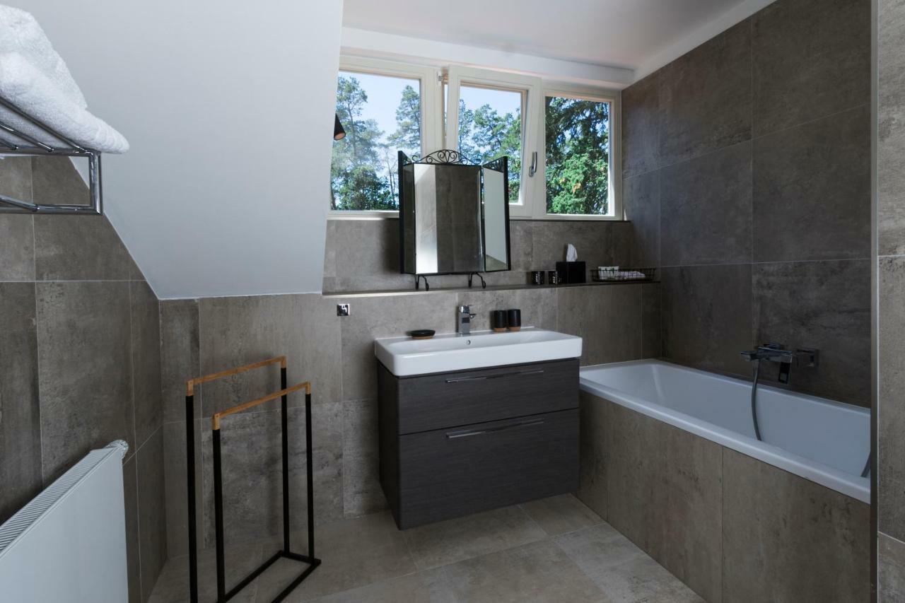 Hotel Areal Botanika Unhošť Esterno foto